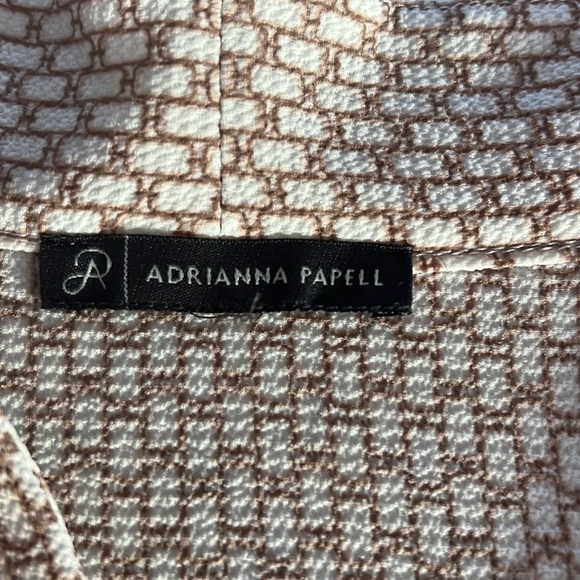 Sleeveless dress top never worn - Picture 2 of 5